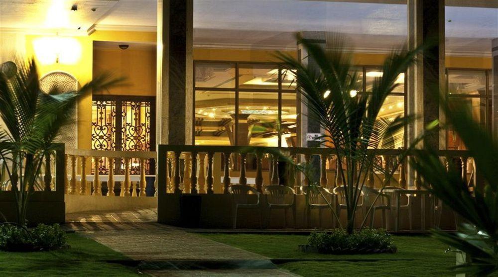 Royal Beach Resort & Spa Sharjah Ngoại thất bức ảnh